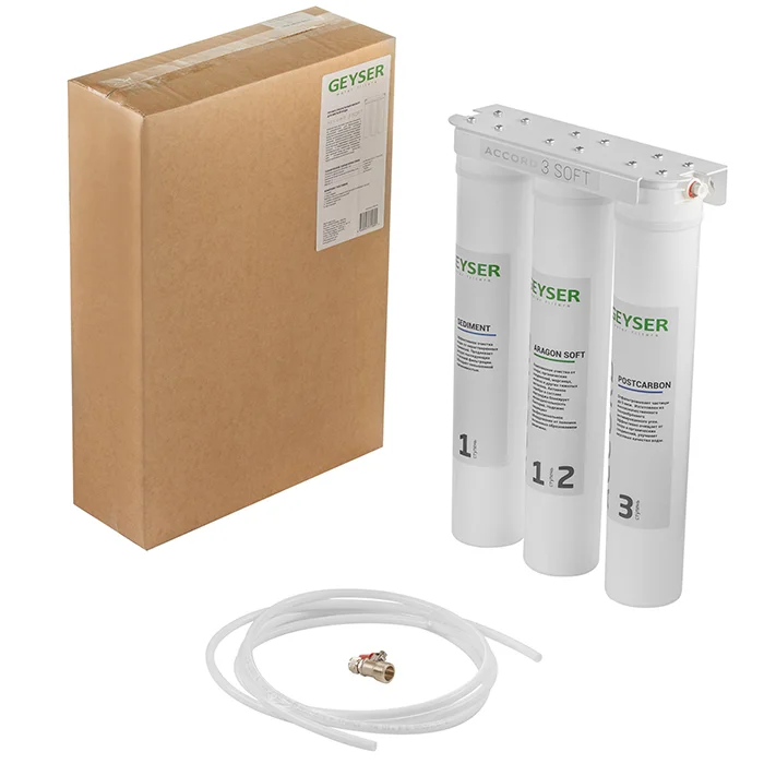 Проточный фильтр умягчения воды Гейзер Accord 3 Soft  комплект