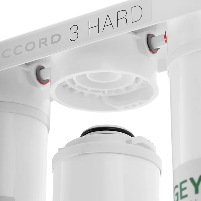 Проточный фильтр умягчения воды Гейзер Accord 3 Hard сменные фильтры