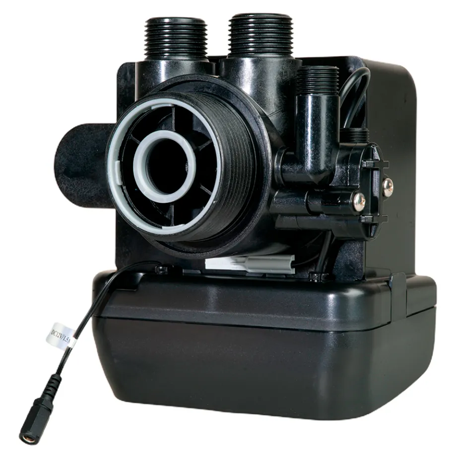 Монтаж клапана Runxin F63P3 на фильтровальном баке диаметром 18 дюймов