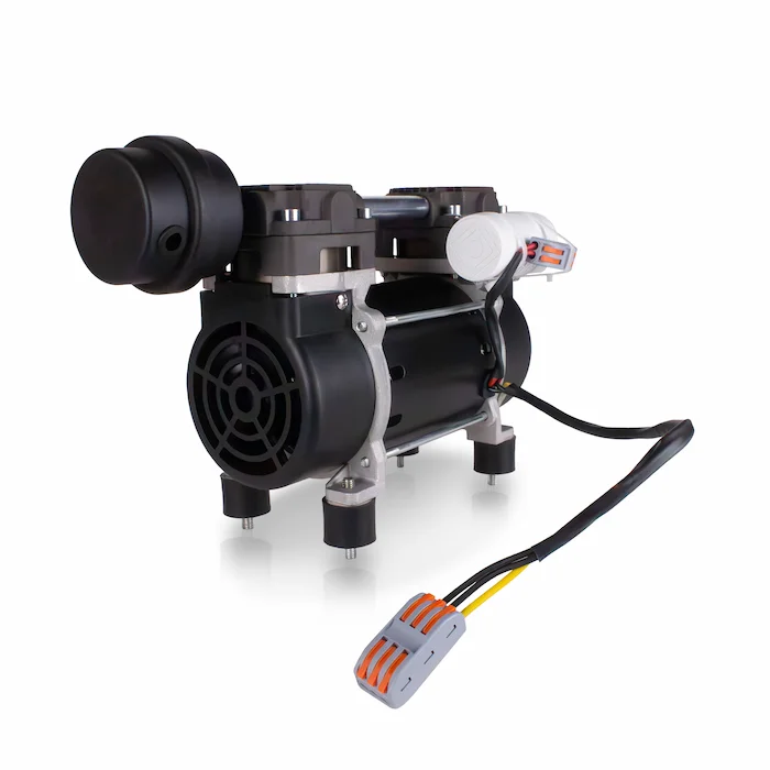 Поршневой безмасляный компрессор HC100C в сборе